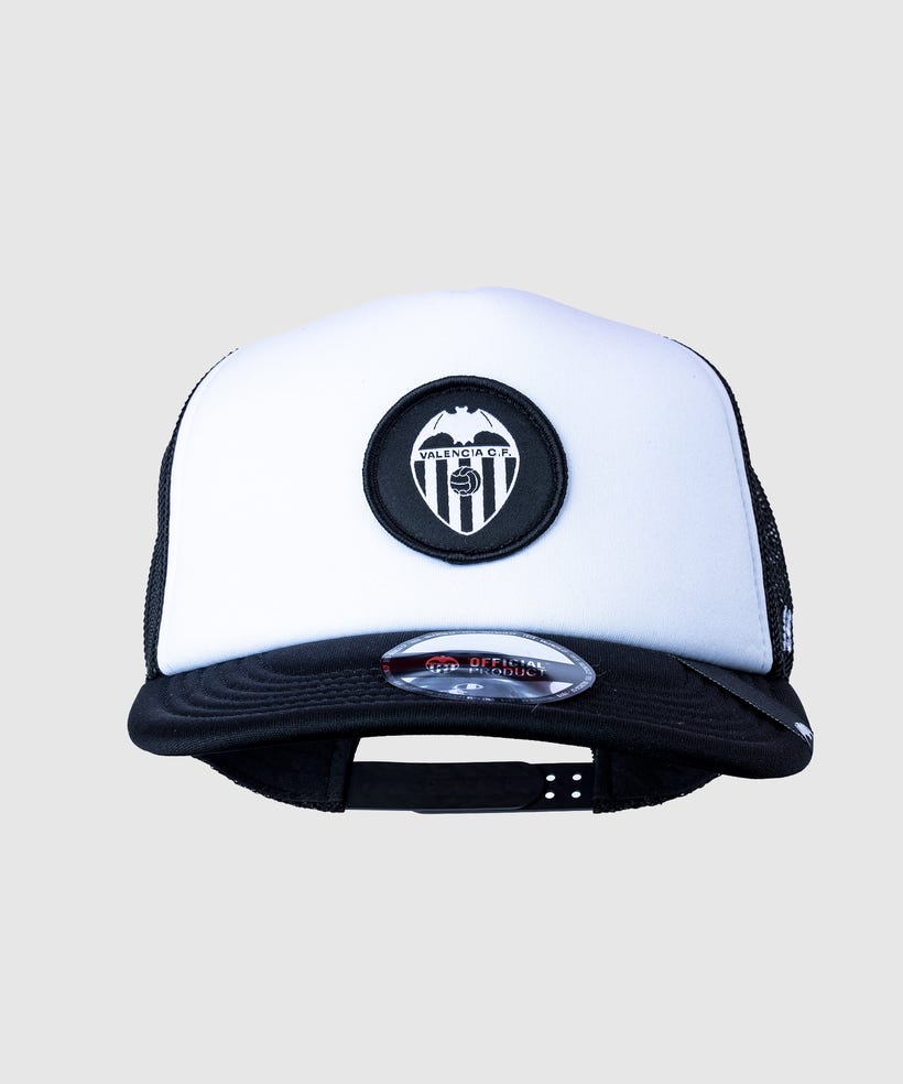 PREMIUM CAP BLACK AND WHITE - ADULT main product photo