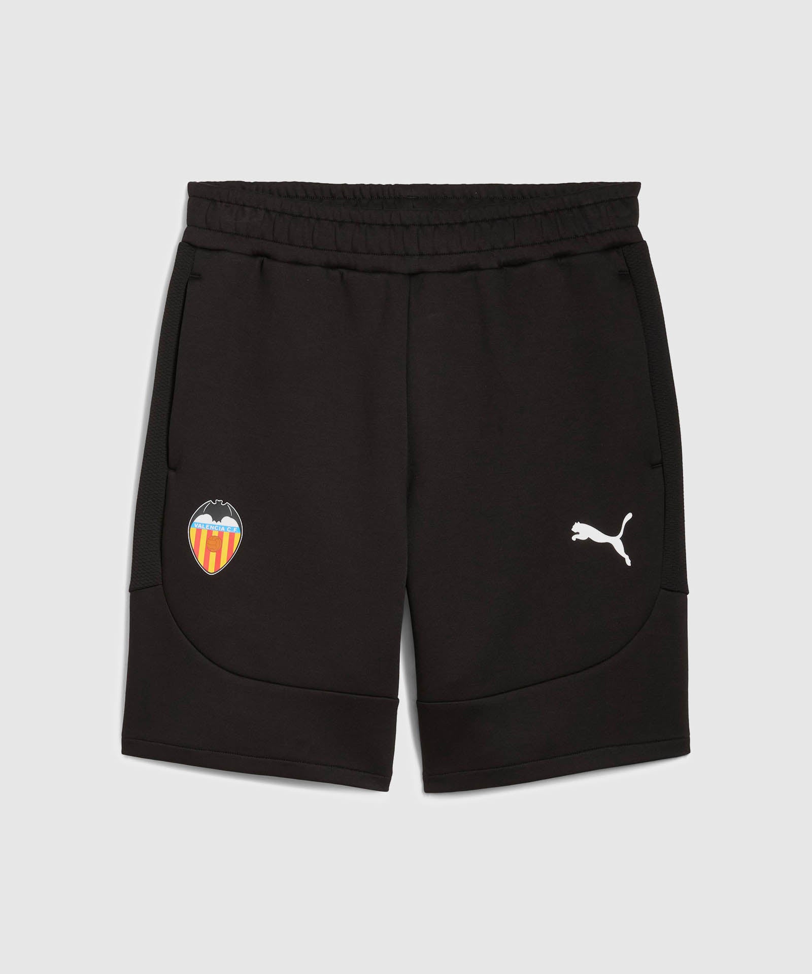 BERMUDA PASEO JUGADOR ADULTO 25/26