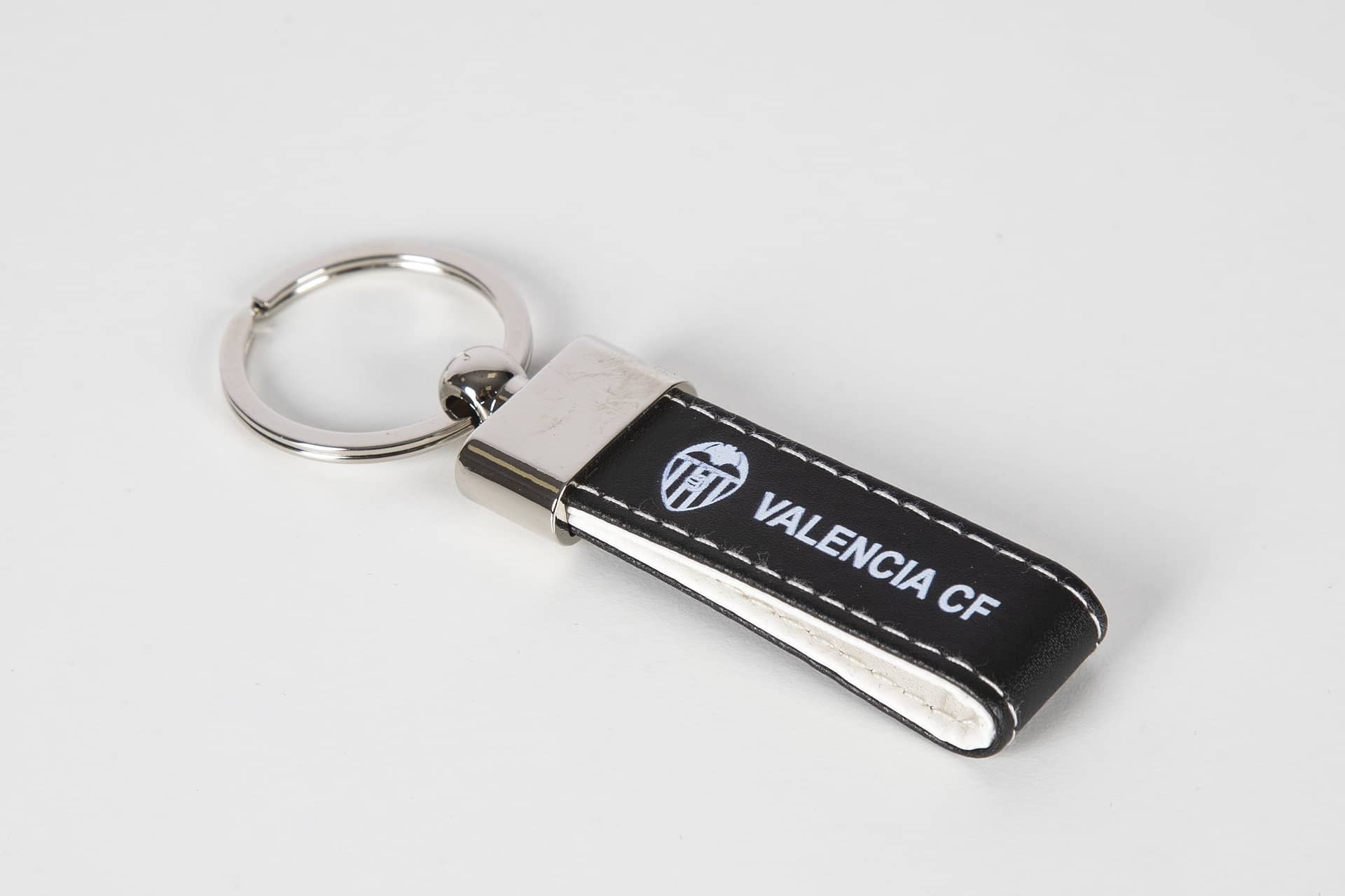 Leather keyring fob